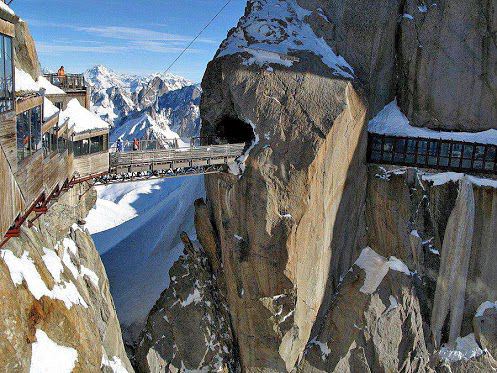 1-the-aiguille-du-midi-cable-car-leaves-from-the-centre-of-chamonix-french-swiss-and-italian-alps-fireelf-com_