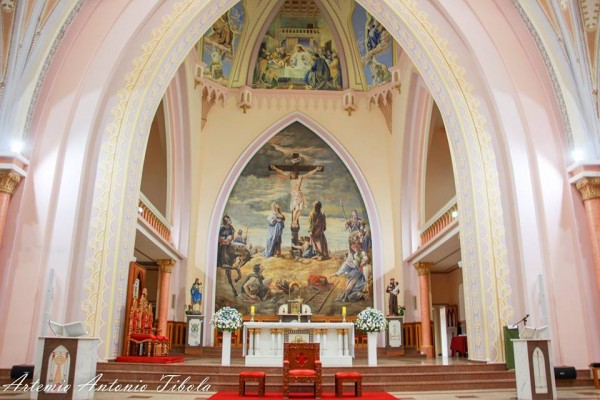 Altar-mor da Catedral Santo Antonio de Frederico Westphalen /RS