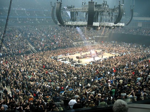 Metallica tocando na The O2 Arena 