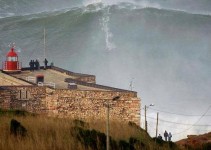 Surfista pega 'maior onda do mundo'