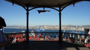Valparaíso - Chile - by Augusto Liovett