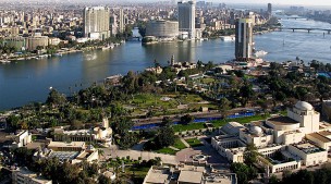 Zona moderna da cidade vista da Torre do Cairo.